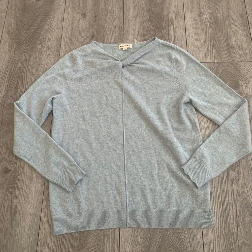 Repeat woman’s sweater very soft